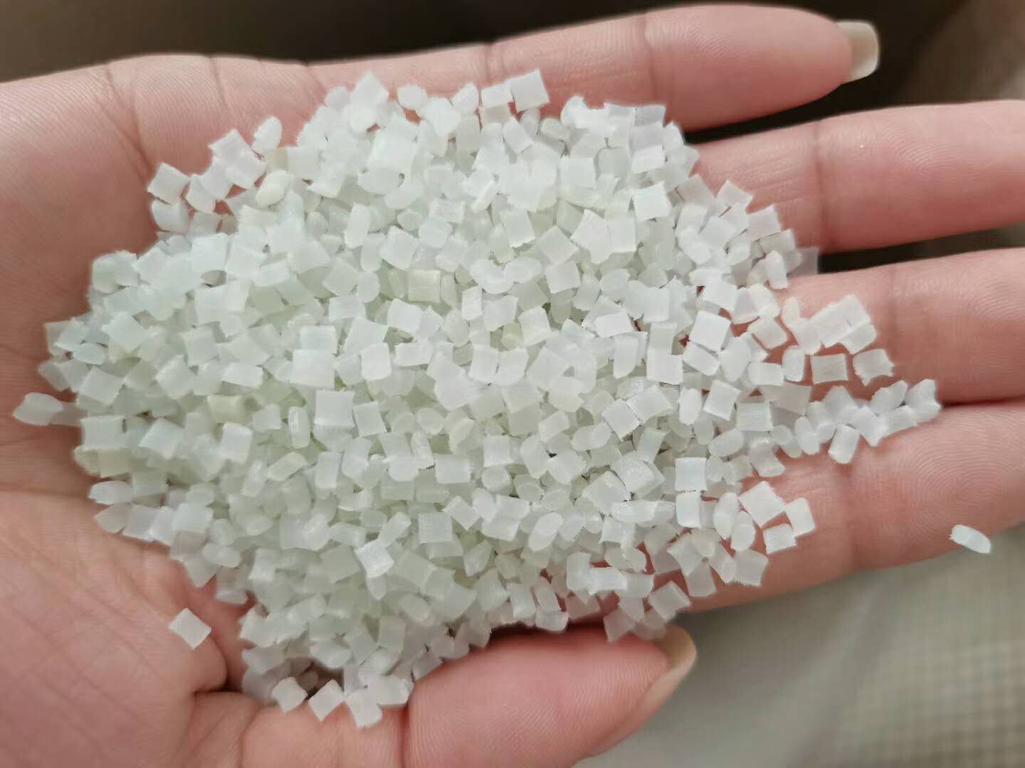 關于尼龍原料吸水性能的探討